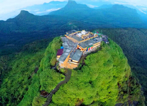 Adam’s Peak (Sri Pada) Pilgrimage Tour